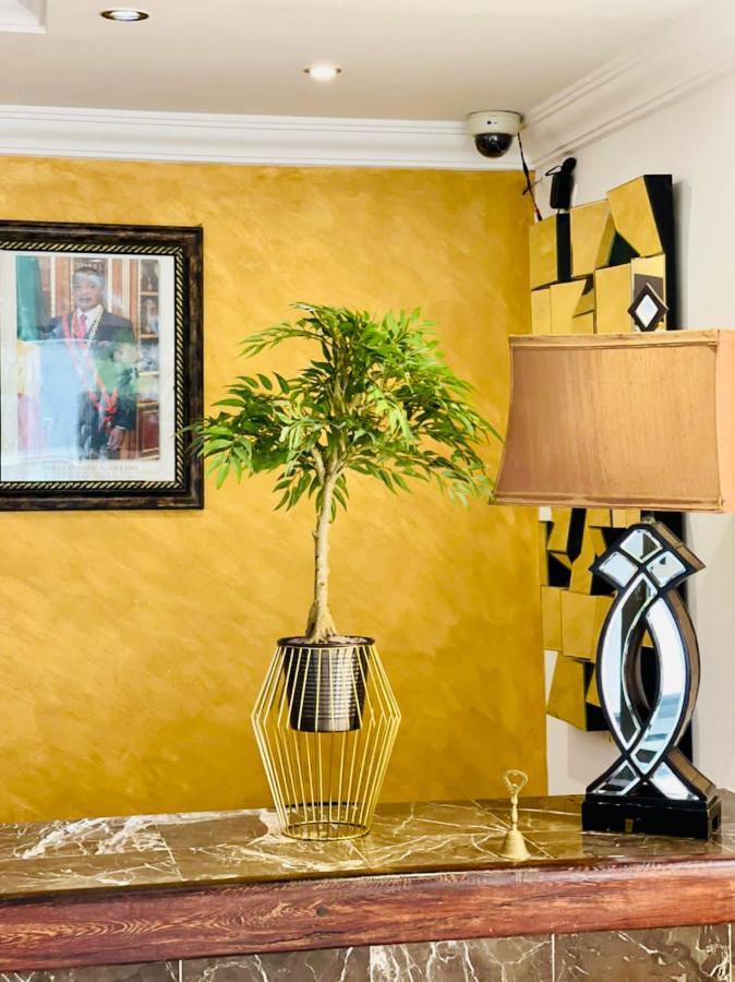 Class Hotel Brazzaville Kültér fotó
