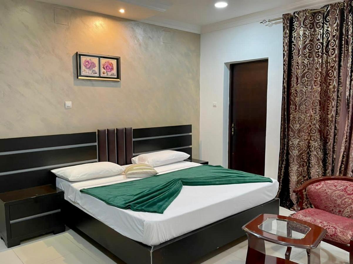 Class Hotel Brazzaville Kültér fotó