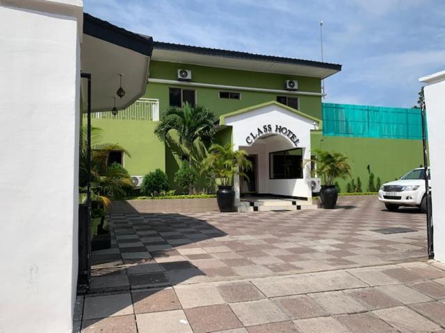 Class Hotel Brazzaville Kültér fotó